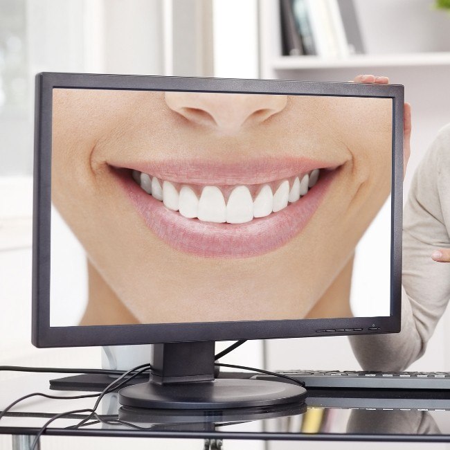 Facial simulation on computer screen